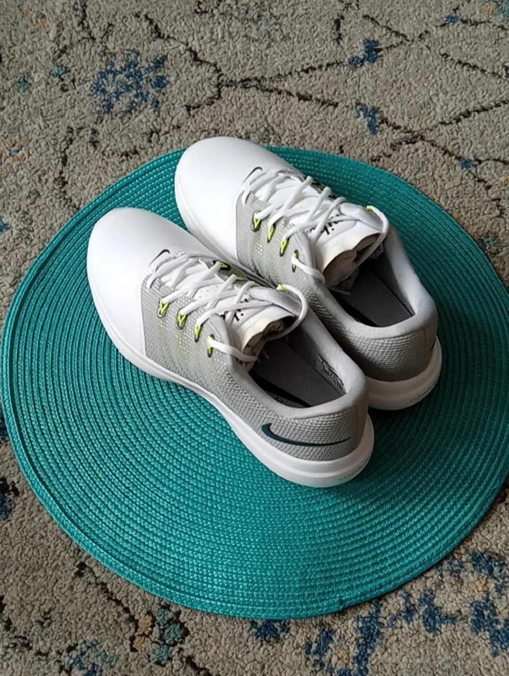 Nike Women’s Golf Shoes-NEW